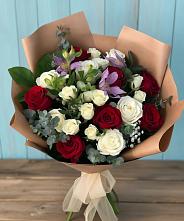 Букет цветов из:  Розы и Альстромерии в Васюринской