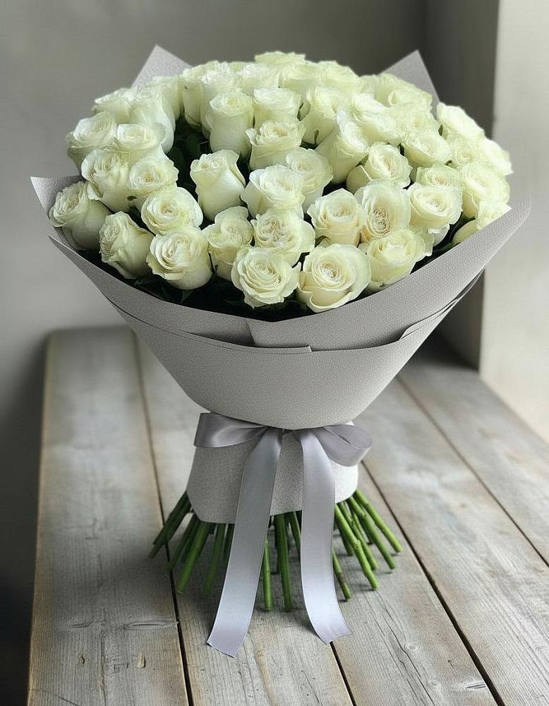 Букет 35 Белых роз в Васюринской