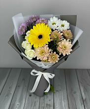 Букет цветов из:  Розы, Герберы и Хризантемы в Васюринской