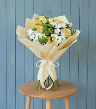 Букет цветов из:  Хризантемы и Розы в Васюринской