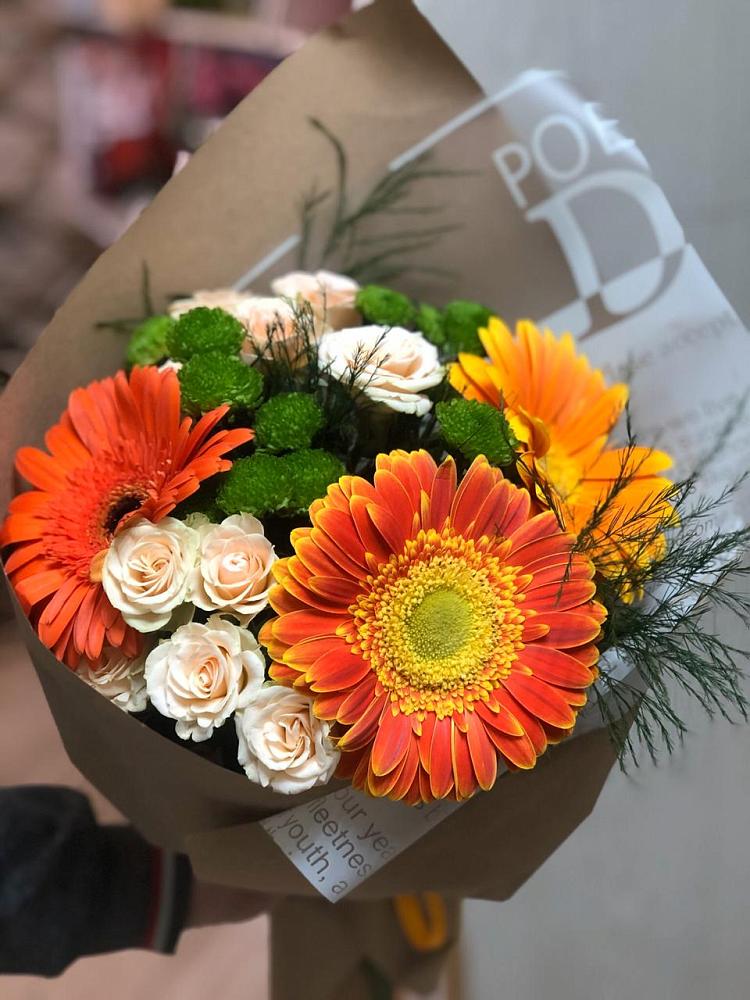 Букет цветов из: Герберы, Хризантемы и Розы в Васюринской