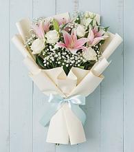 Букет цветов из:  Лилии в Васюринской