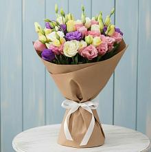 Букет цветов из:  Лизиантусы в Васюринской