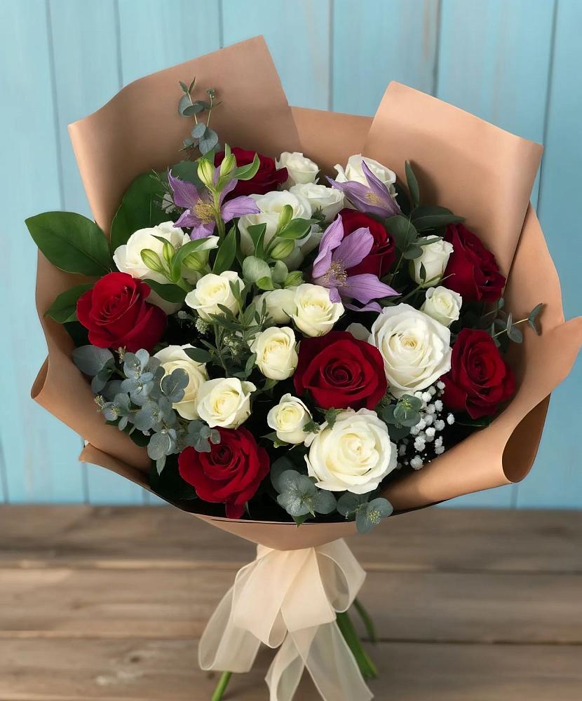 Букет цветов из: Розы и Альстромерии в Васюринской