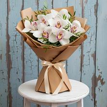 Букет цветов из:  Орхидеи и Розы в Васюринской